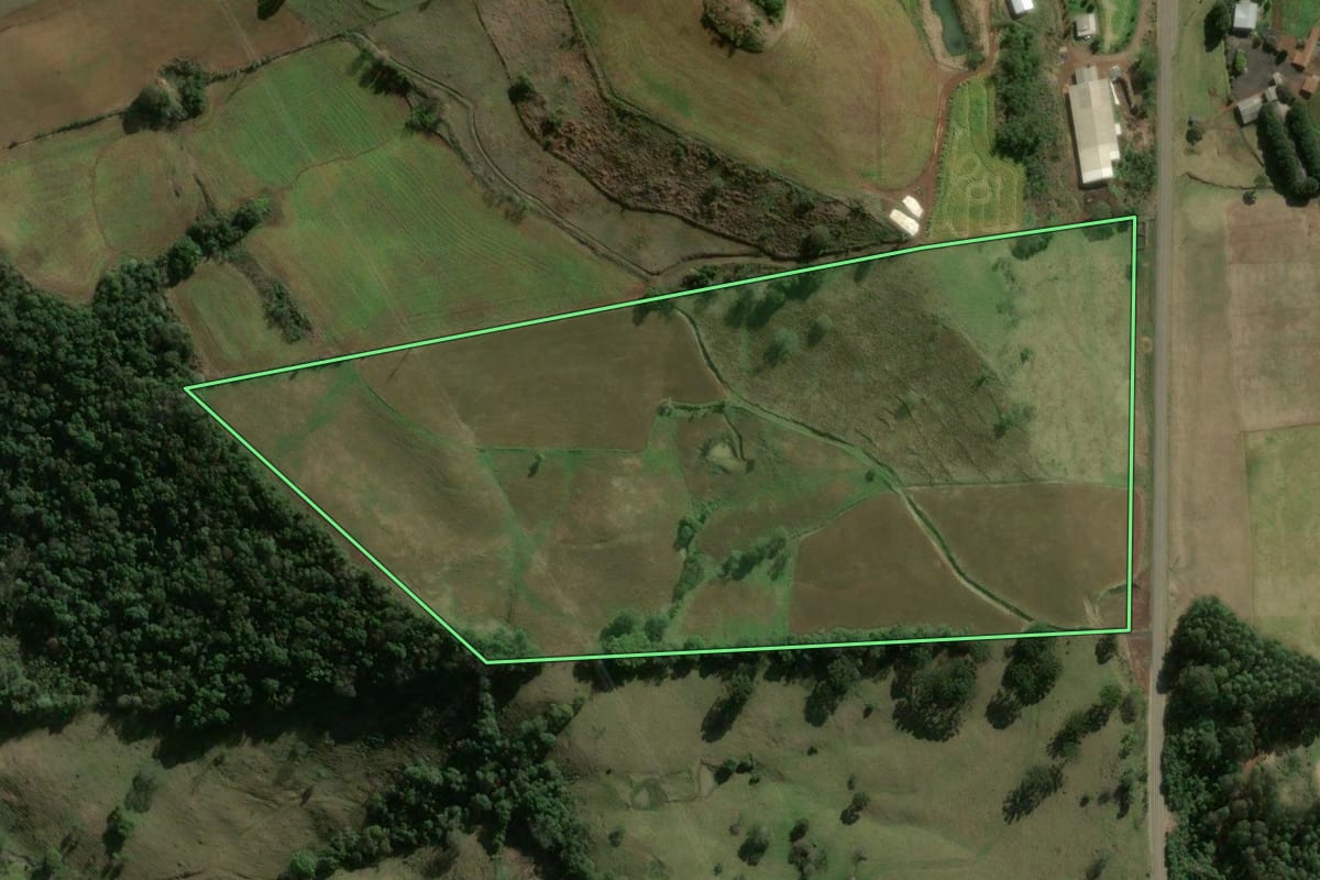 Imagem de satélite do imóvel rural em Xavantina (SC), com o contorno declarado no CAR desenhado por cima.