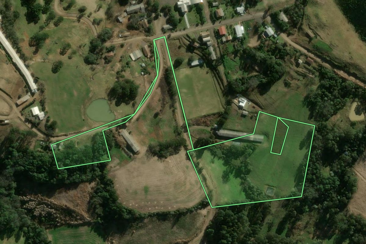 Imagem de satélite do imóvel rural em Xavantina (SC), com o contorno declarado no CAR desenhado por cima.