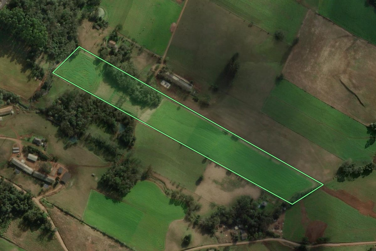 Imagem de satélite do imóvel rural em Xaxim (SC), com o contorno declarado no CAR desenhado por cima.