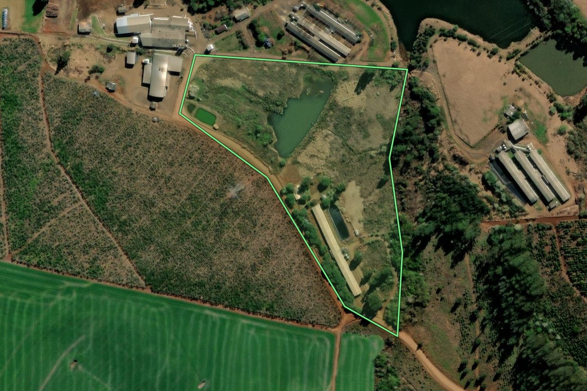 Imagem de satélite do imóvel rural em Xaxim (SC), com o contorno declarado no CAR desenhado por cima.