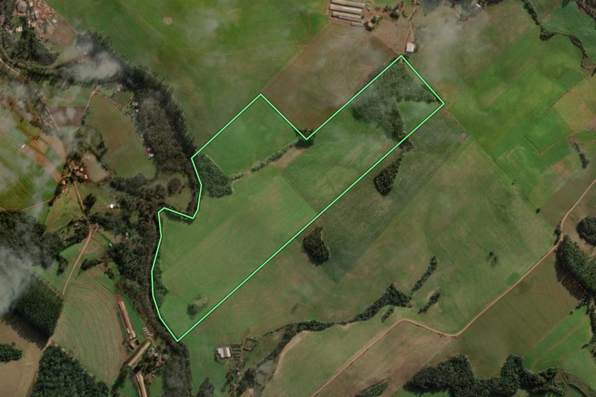 Imagem de satélite do imóvel rural em Xaxim (SC), com o contorno declarado no CAR desenhado por cima.