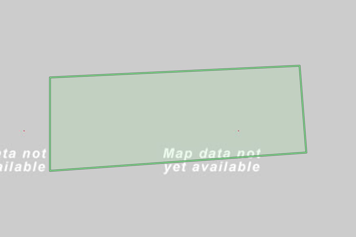 Imagem de satélite do imóvel rural em Angatuba (SP), com o contorno declarado no CAR desenhado por cima.