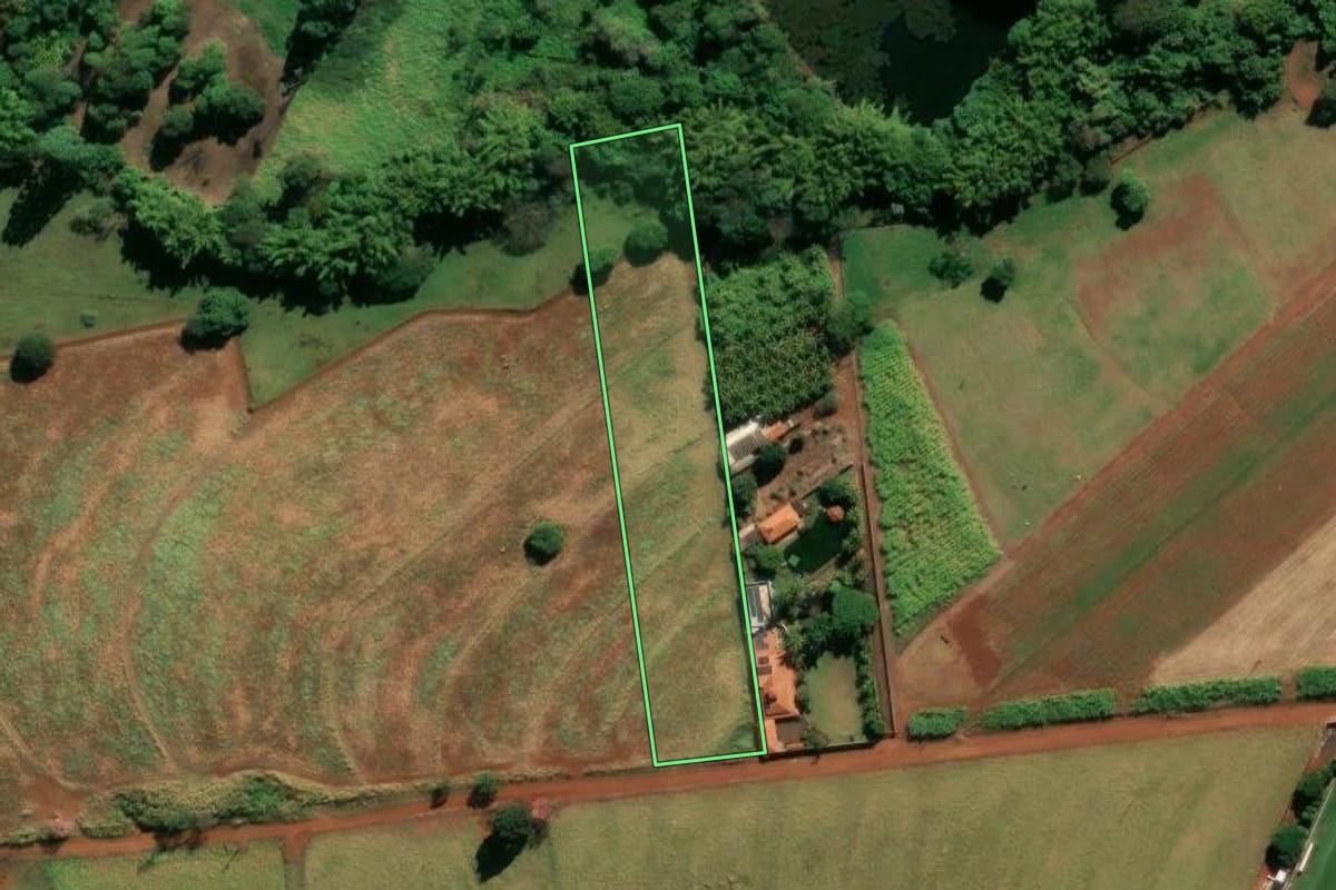 Imagem de satélite do imóvel rural em Brodowski (SP), com o contorno declarado no CAR desenhado por cima.