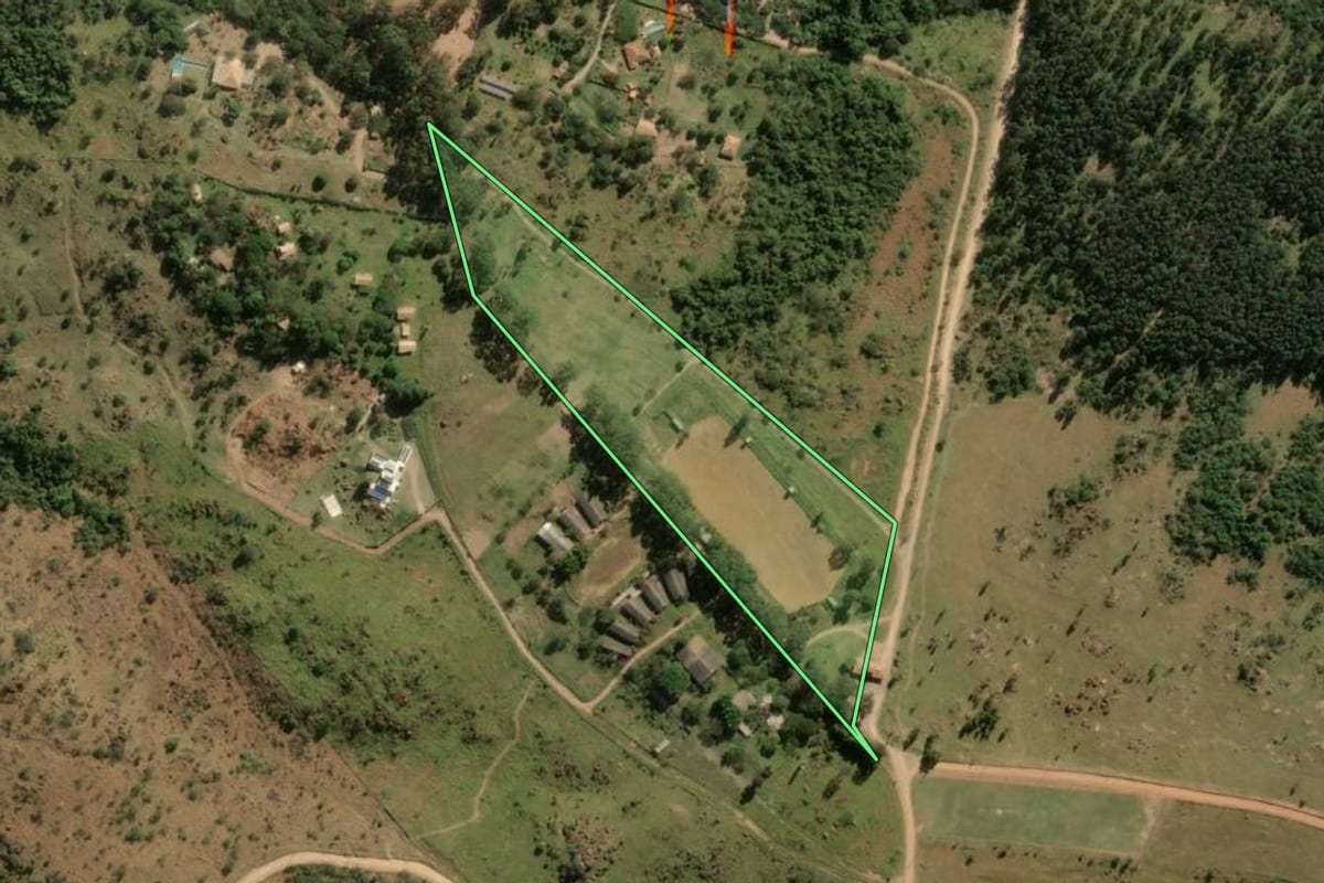 Imagem de satélite do imóvel rural em Itu (SP), com o contorno declarado no CAR desenhado por cima.