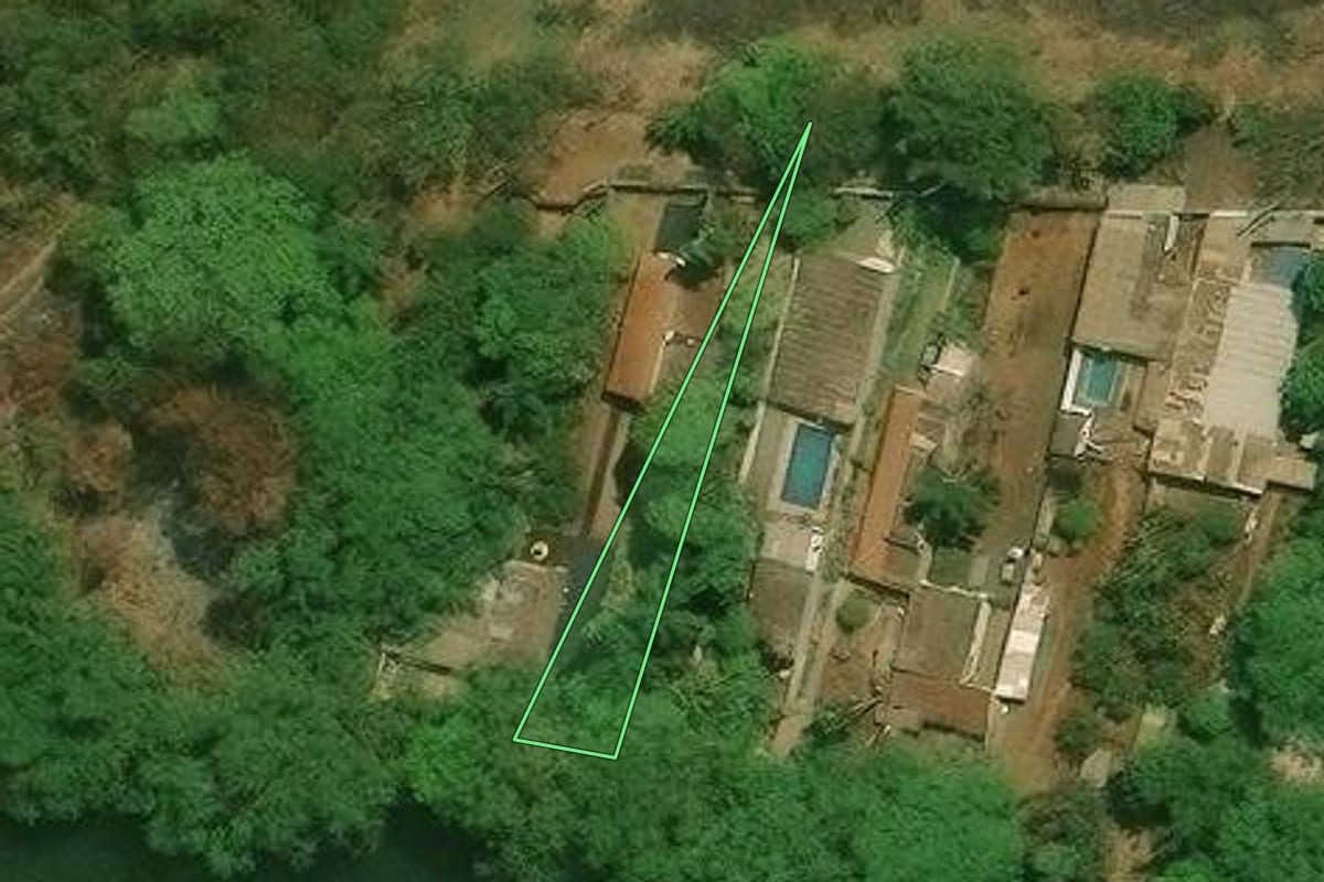 Imagem de satélite do imóvel rural em Jardinópolis (SP), com o contorno declarado no CAR desenhado por cima.