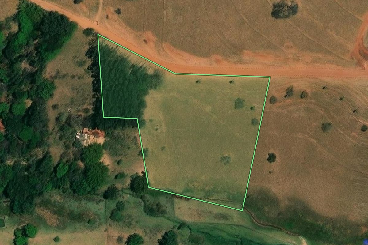 Imagem de satélite do imóvel rural em Mirassol (SP), com o contorno declarado no CAR desenhado por cima.