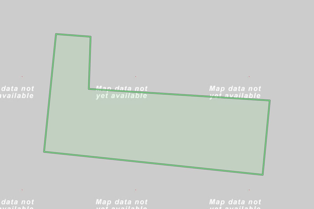 Imagem de satélite do imóvel rural em Piedade (SP), com o contorno declarado no CAR desenhado por cima.