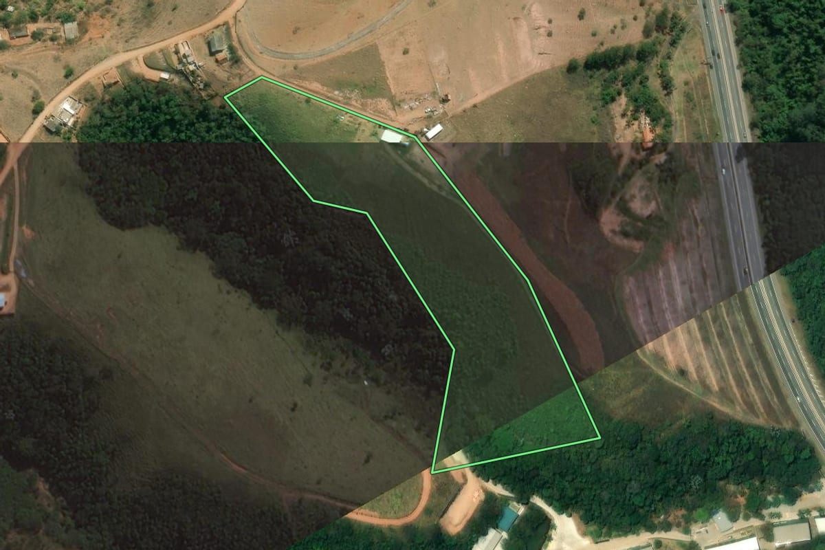 Imagem de satélite do imóvel rural em São José dos Campos (SP), com o contorno declarado no CAR desenhado por cima.
