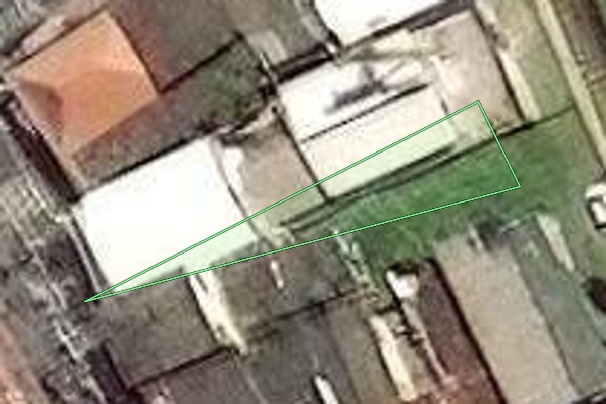 Imagem de satélite do imóvel rural em São Paulo (SP), com o contorno declarado no CAR desenhado por cima.