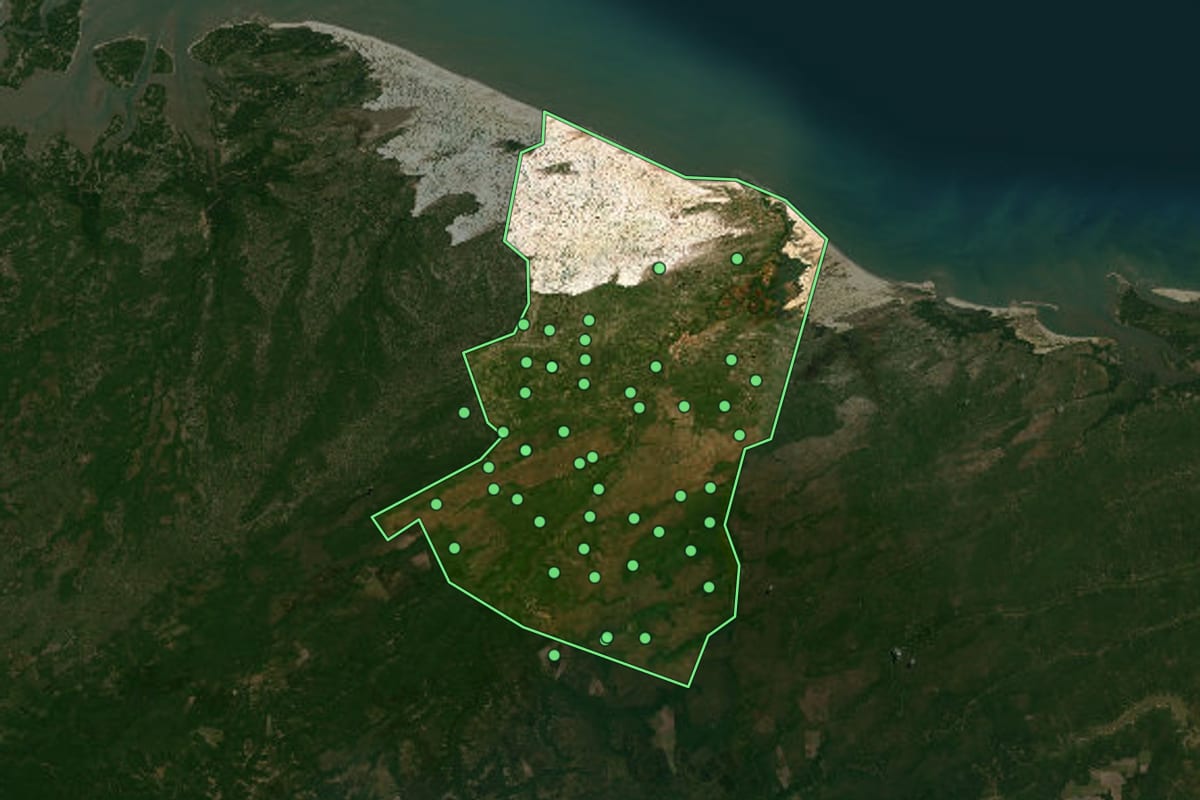Imagem de satélite de Barreirinhas (MA), com o contorno do município e a posição dos imóveis desta página.