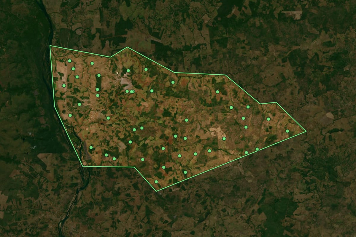 Imagem de satélite de Campestre do Maranhão (MA), com o contorno do município e a posição dos imóveis desta página.
