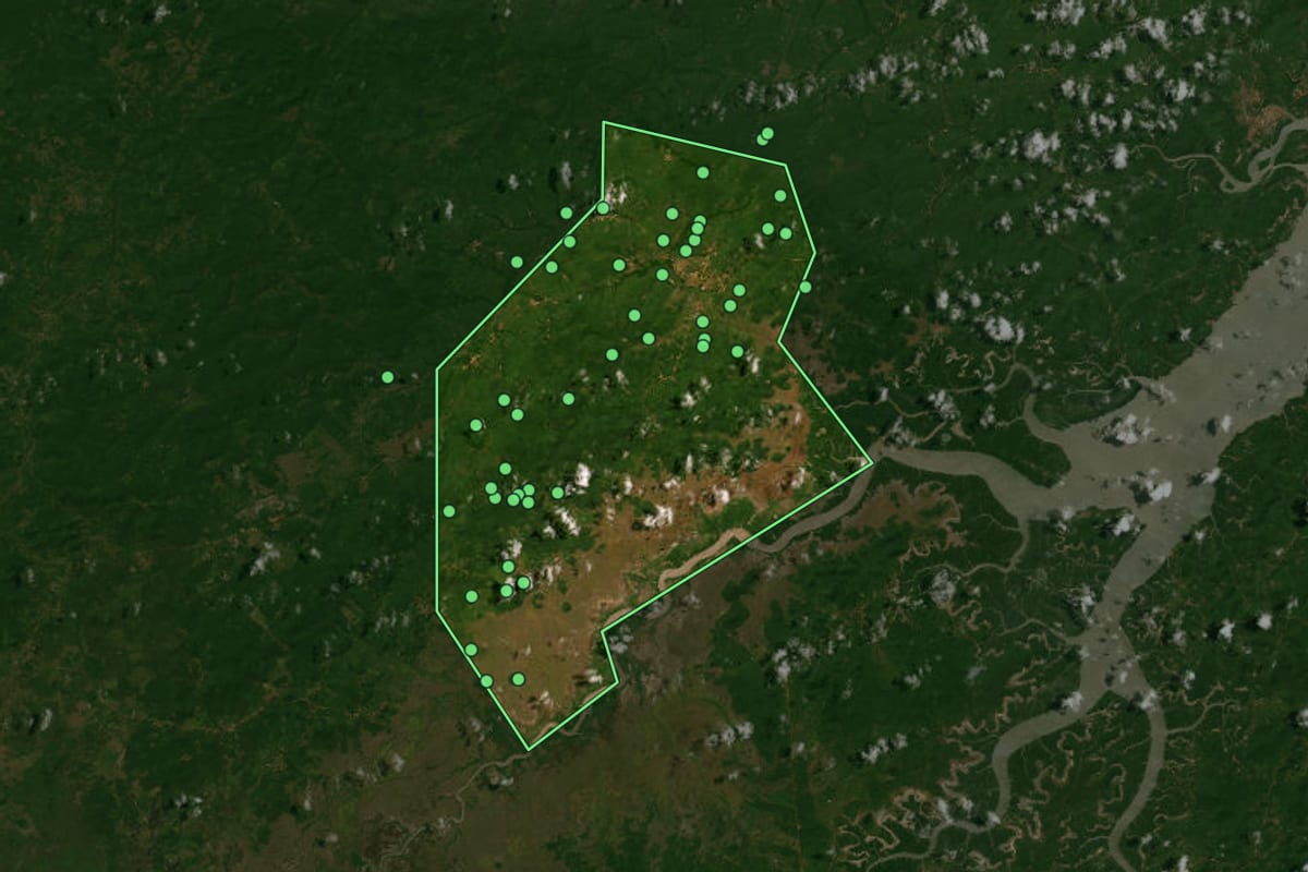 Imagem de satélite de Central do Maranhão (MA), com o contorno do município e a posição dos imóveis desta página.