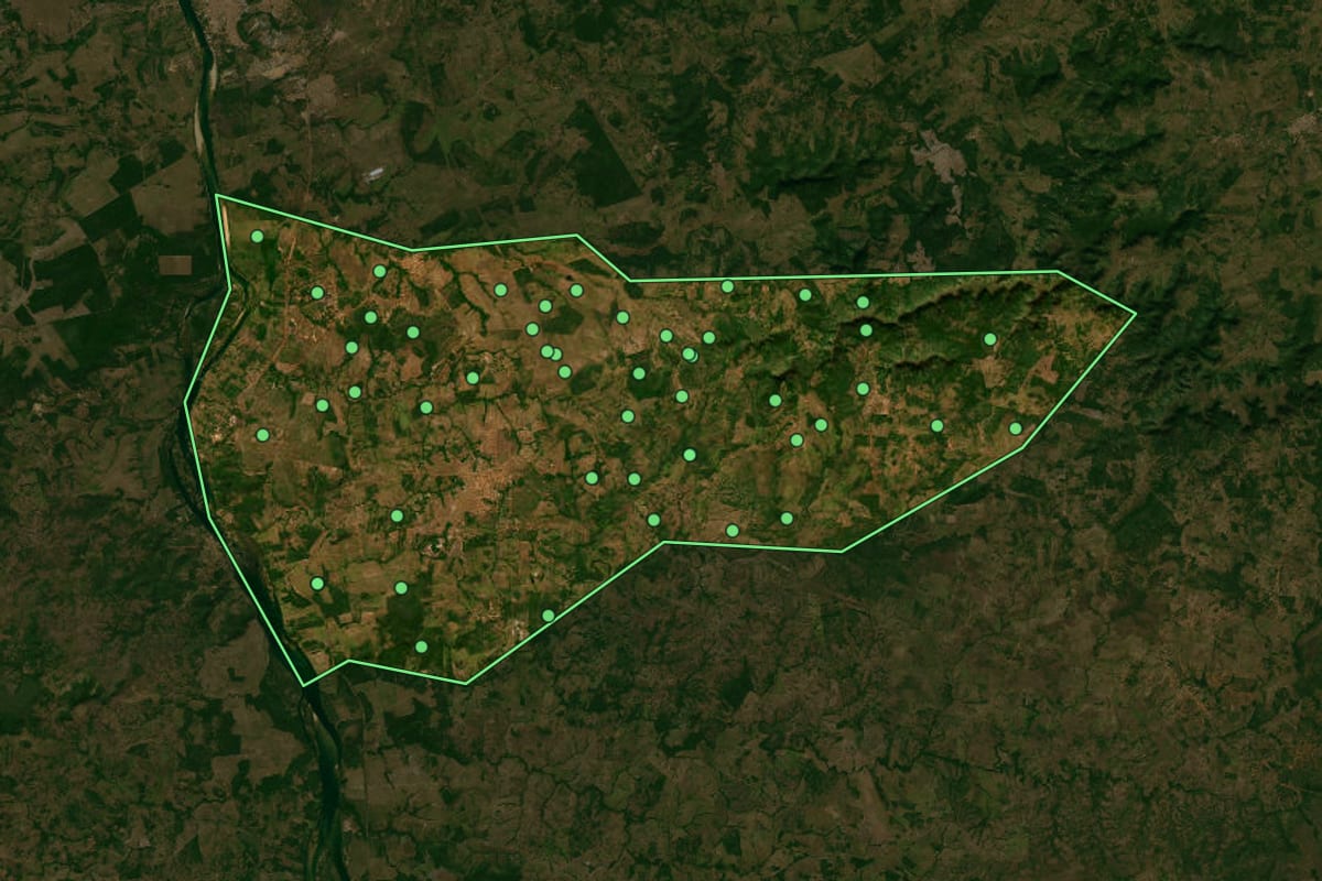 Imagem de satélite de Governador Edison Lobão (MA), com o contorno do município e a posição dos imóveis desta página.