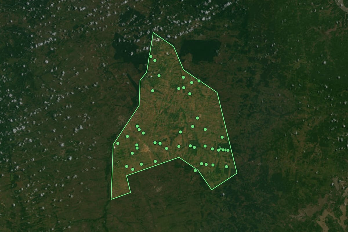 Imagem de satélite de Governador Nunes Freire (MA), com o contorno do município e a posição dos imóveis desta página.