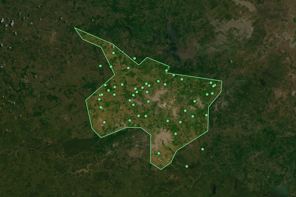 Imagem de satélite de Monção (MA), com o contorno do município e a posição dos imóveis desta página.