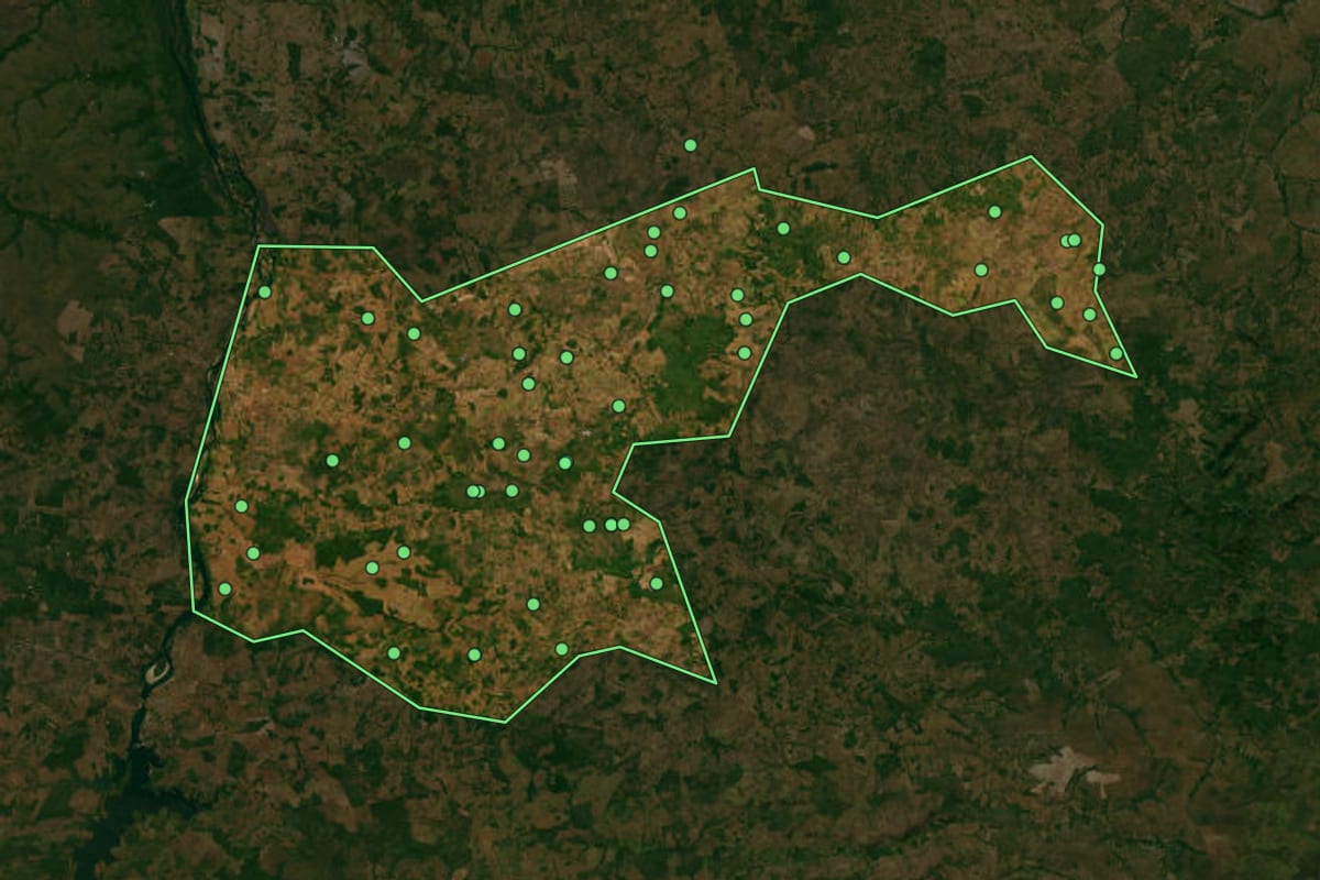 Imagem de satélite de Porto Franco (MA), com o contorno do município e a posição dos imóveis desta página.