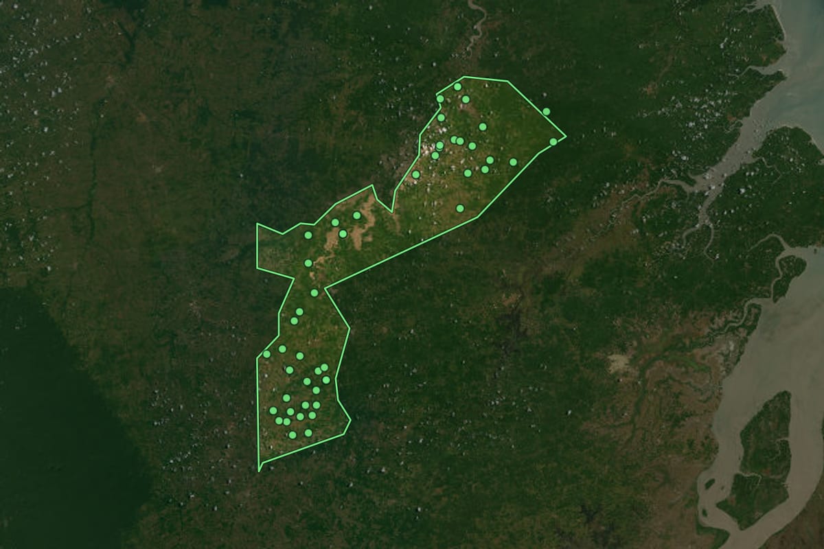 Imagem de satélite de Santa Helena (MA), com o contorno do município e a posição dos imóveis desta página.