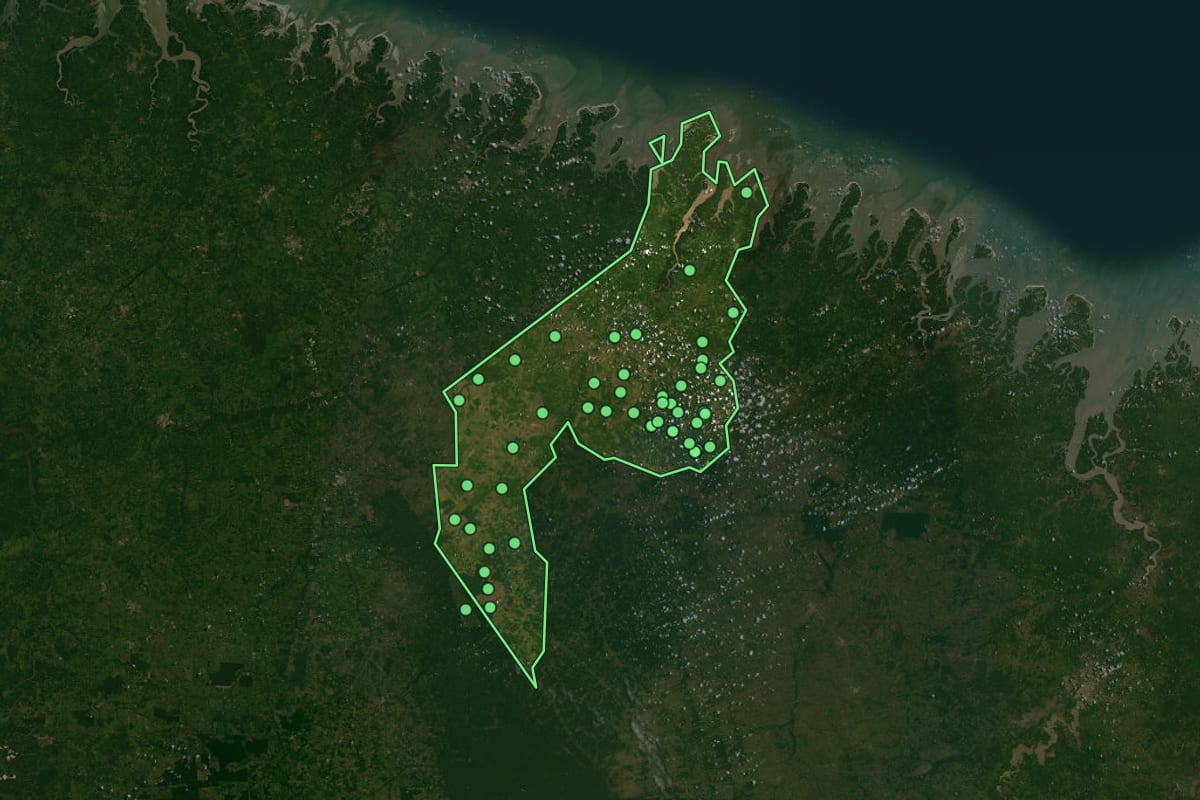 Imagem de satélite de Viseu (PA), com o contorno do município e a posição dos imóveis desta página.