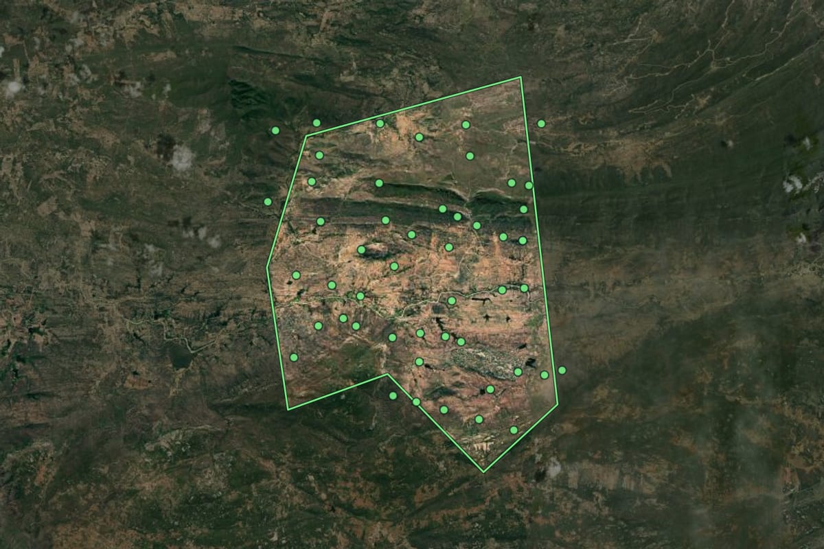 Imagem de satélite de Passagem (PB), com o contorno do município e a posição dos imóveis desta página.