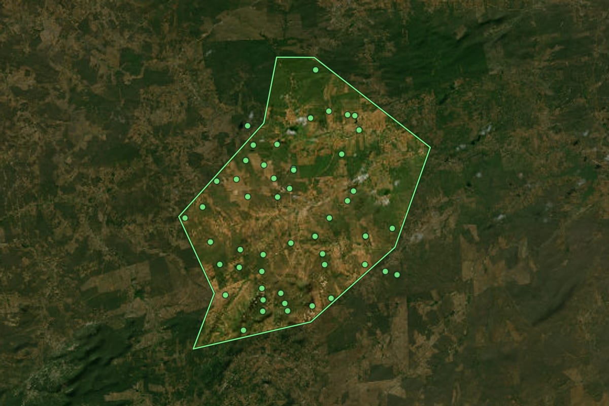 Imagem de satélite de Prata (PB), com o contorno do município e a posição dos imóveis desta página.