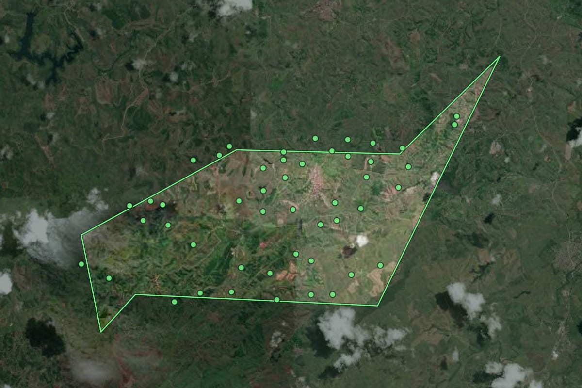 Imagem de satélite de Buenos Aires (PE), com o contorno do município e a posição dos imóveis desta página.