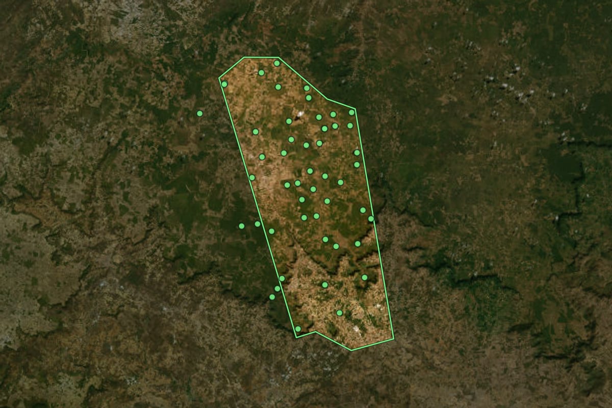 Imagem de satélite de Ipubi (PE), com o contorno do município e a posição dos imóveis desta página.