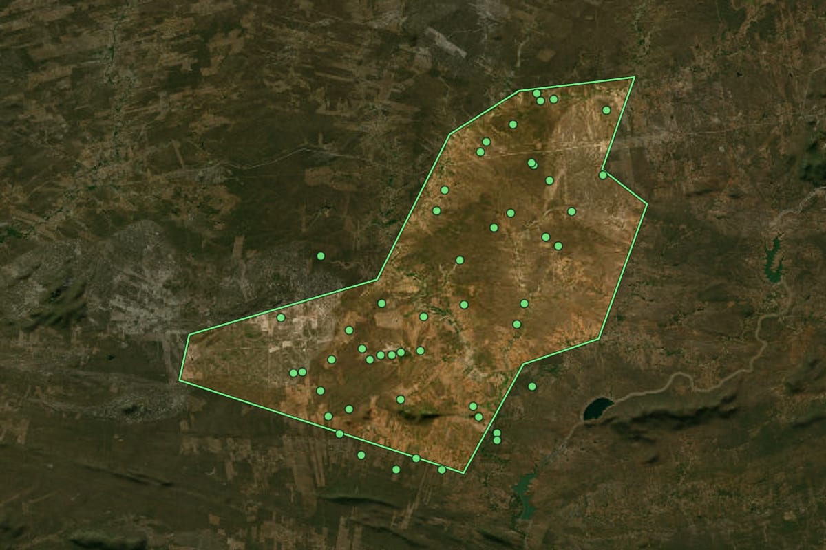 Imagem de satélite de Terra Nova (PE), com o contorno do município e a posição dos imóveis desta página.