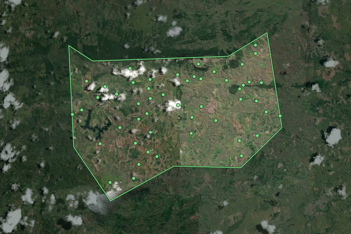 Imagem de satélite de Vicência (PE), com o contorno do município e a posição dos imóveis desta página.