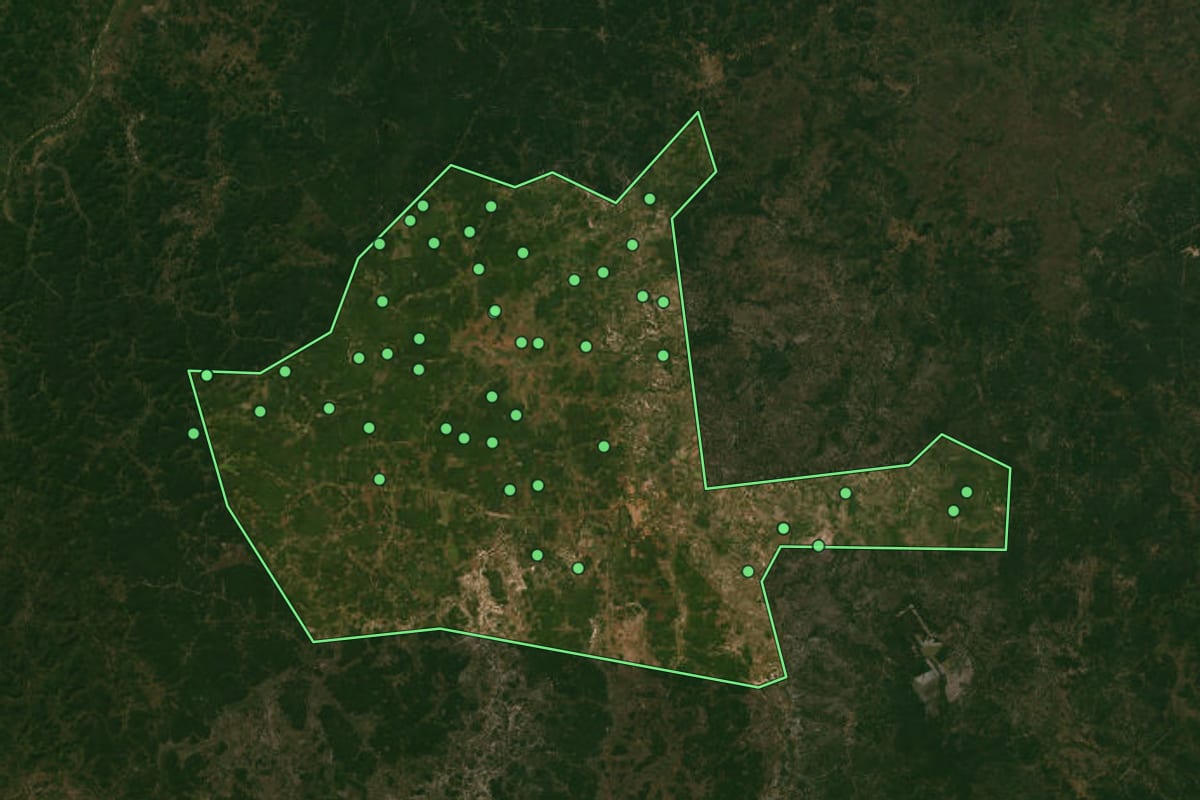 Imagem de satélite de Barras (PI), com o contorno do município e a posição dos imóveis desta página.