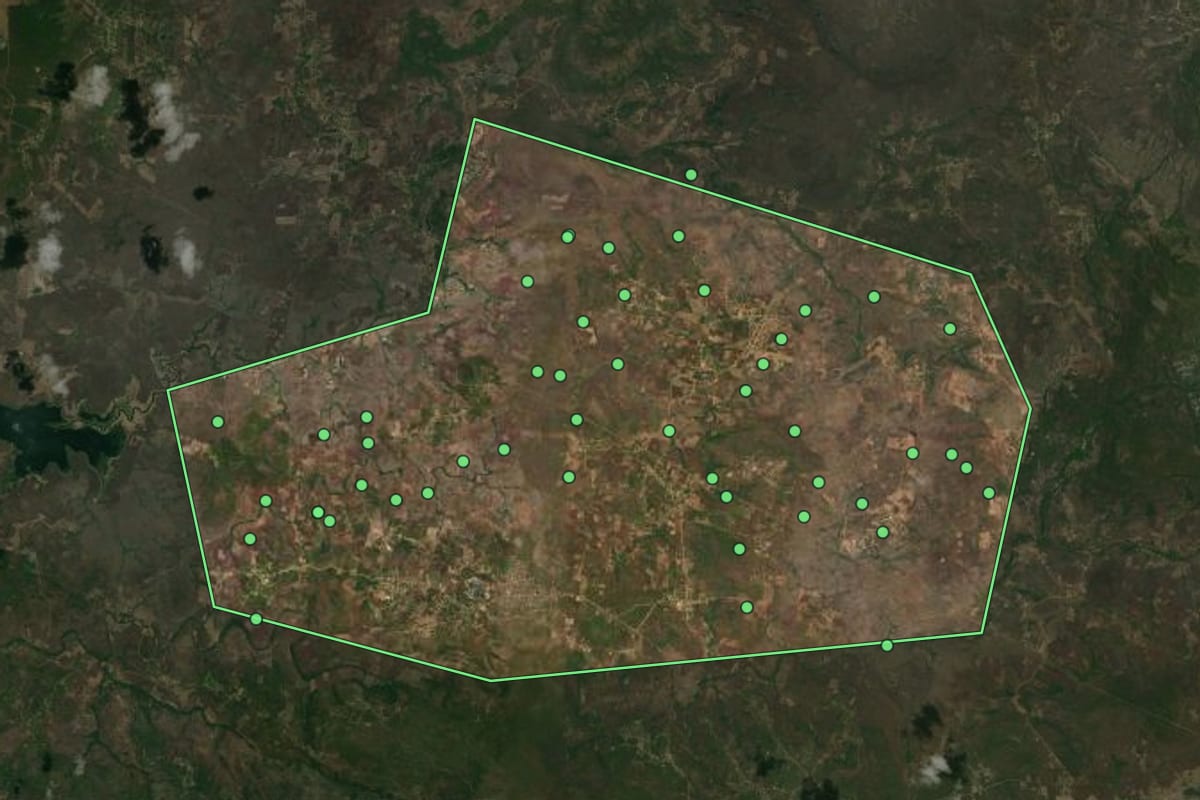Imagem de satélite de Lagoa de São Francisco (PI), com o contorno do município e a posição dos imóveis desta página.