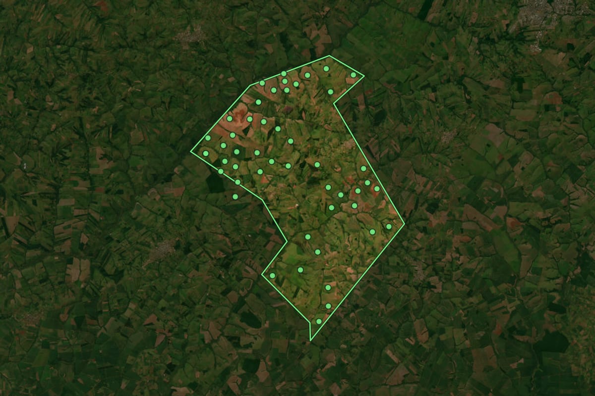 Imagem de satélite de Cafezal do Sul (PR), com o contorno do município e a posição dos imóveis desta página.