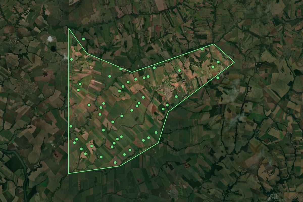 Imagem de satélite de Floraí (PR), com o contorno do município e a posição dos imóveis desta página.
