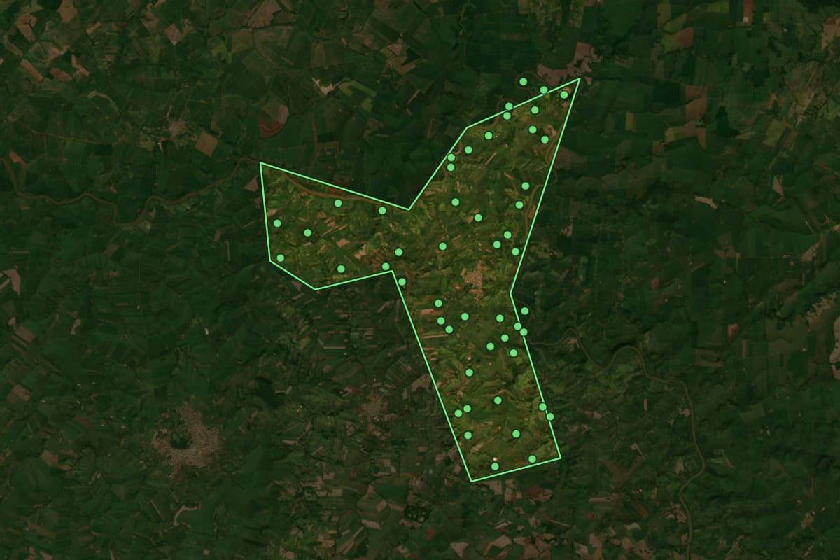 Imagem de satélite de Formosa do Oeste (PR), com o contorno do município e a posição dos imóveis desta página.