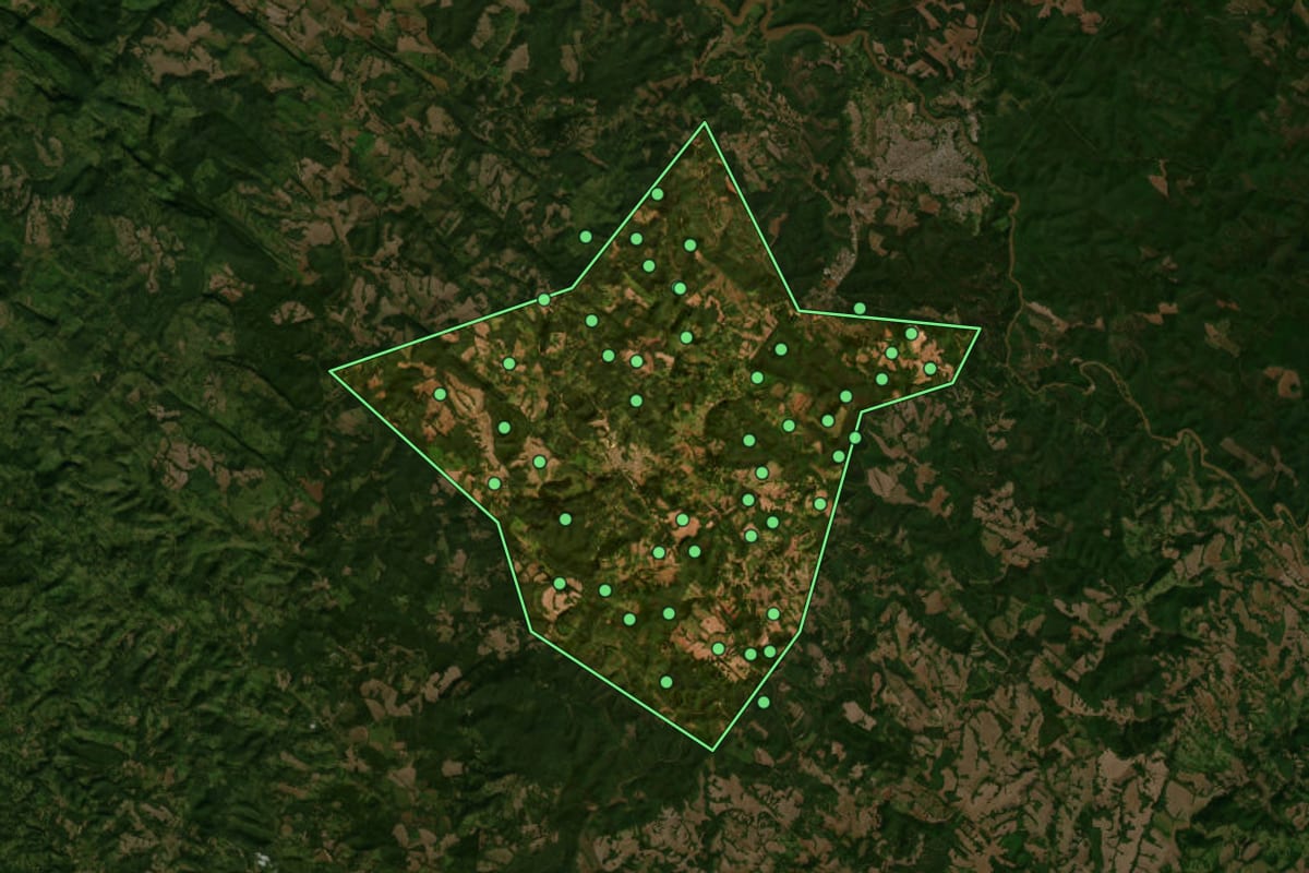 Imagem de satélite de Imbaú (PR), com o contorno do município e a posição dos imóveis desta página.