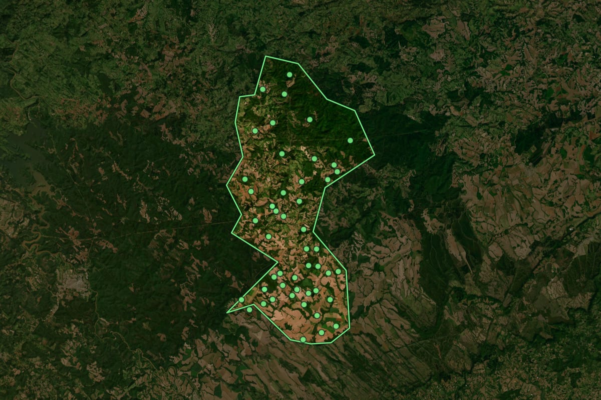 Imagem de satélite de Ventania (PR), com o contorno do município e a posição dos imóveis desta página.