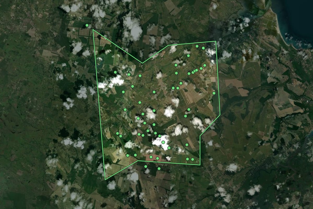 Imagem de satélite de Goianinha (RN), com o contorno do município e a posição dos imóveis desta página.