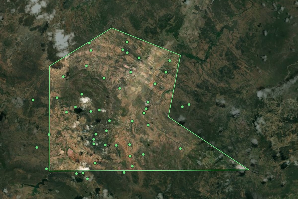 Imagem de satélite de Japi (RN), com o contorno do município e a posição dos imóveis desta página.