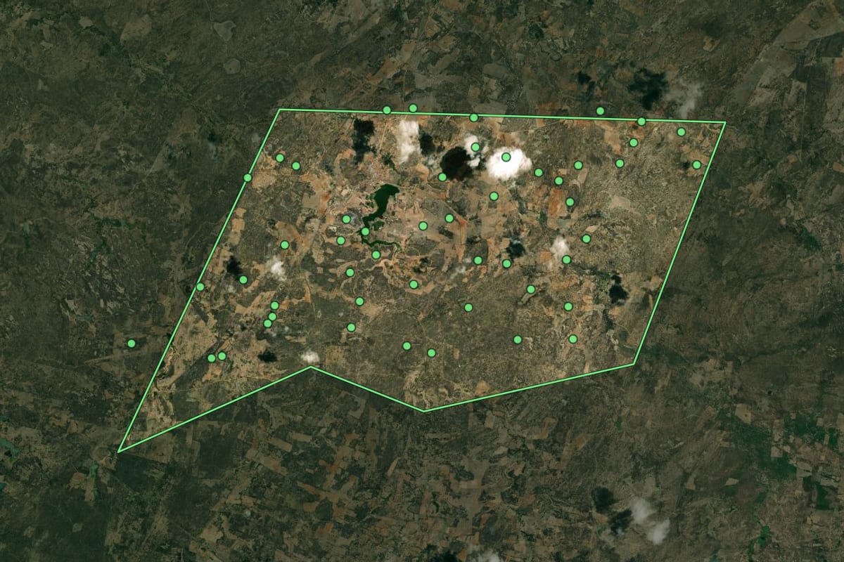 Imagem de satélite de Pilões (RN), com o contorno do município e a posição dos imóveis desta página.
