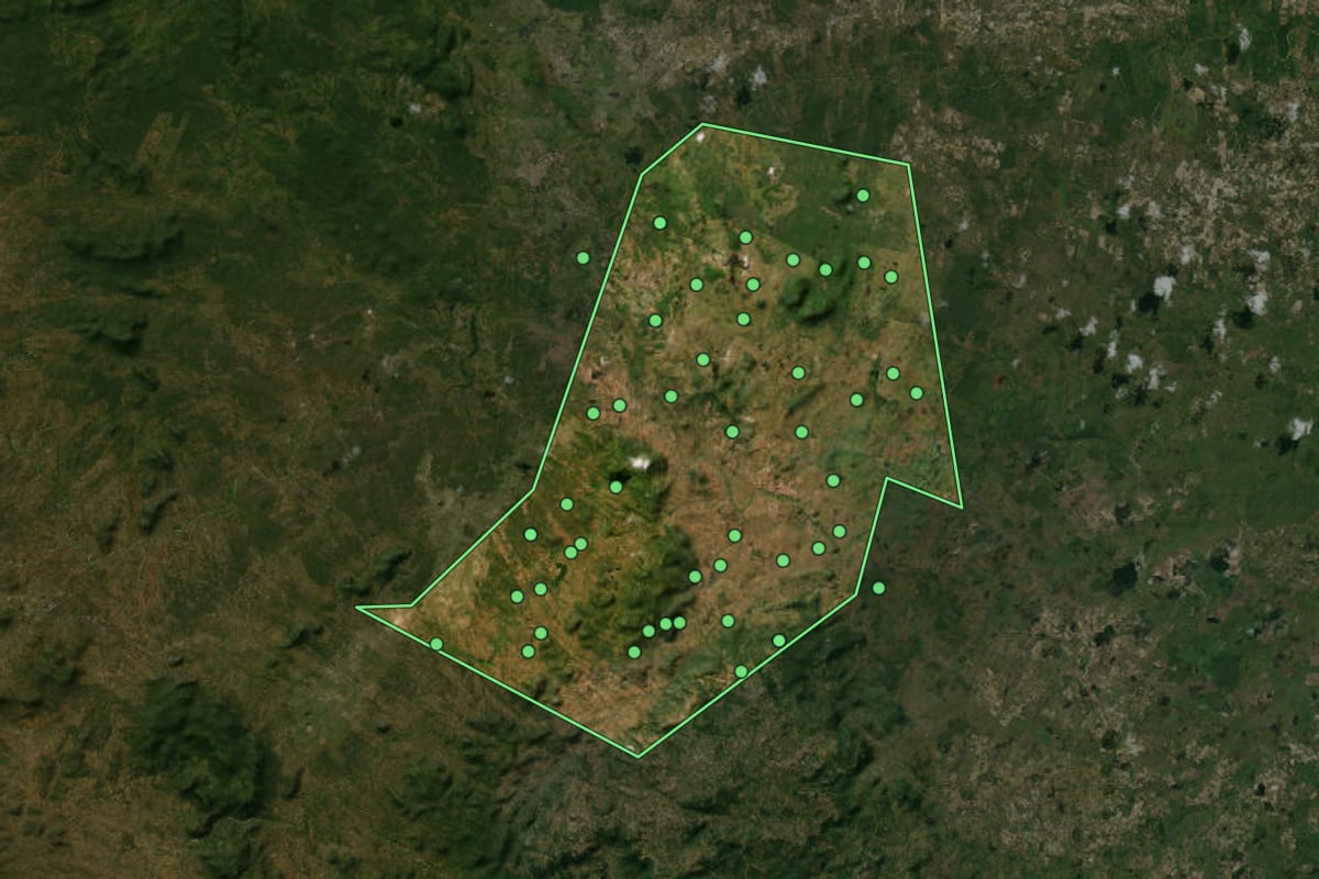 Imagem de satélite de São José do Campestre (RN), com o contorno do município e a posição dos imóveis desta página.