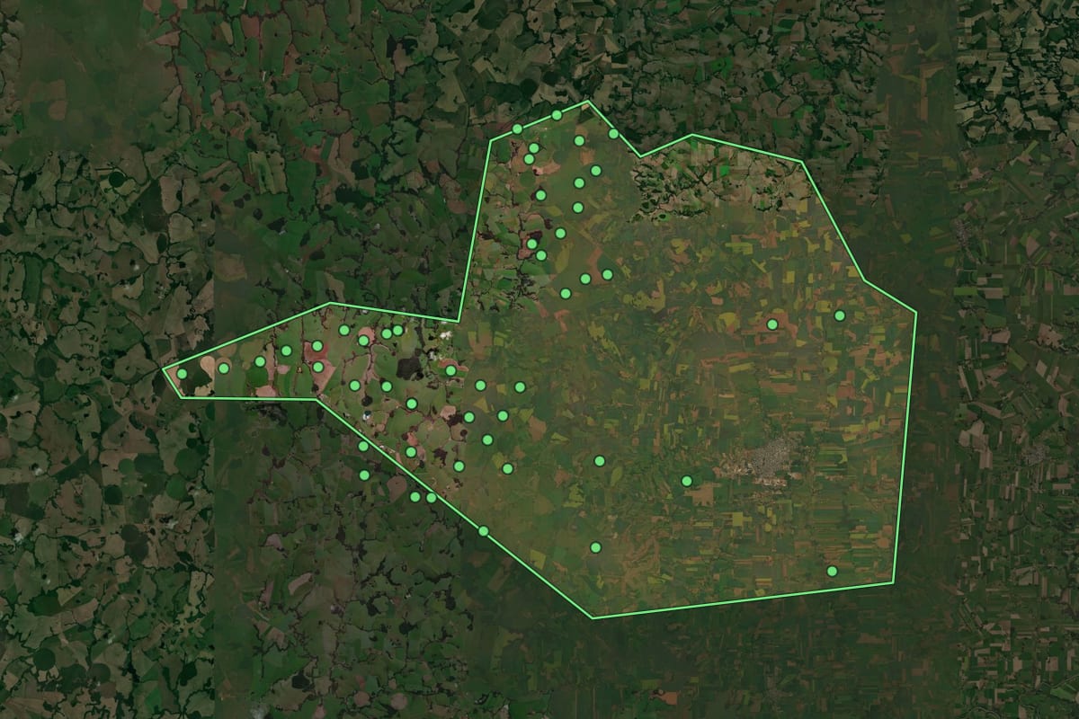 Imagem de satélite de Ibirubá (RS), com o contorno do município e a posição dos imóveis desta página.