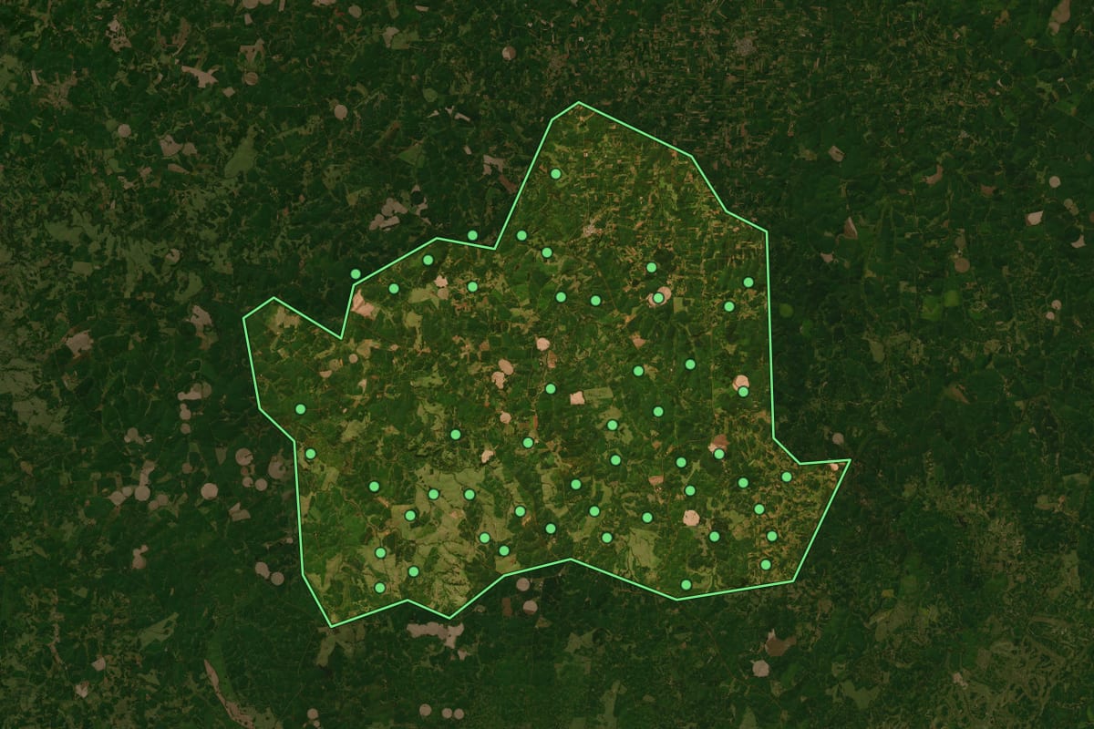 Imagem de satélite de Jóia (RS), com o contorno do município e a posição dos imóveis desta página.