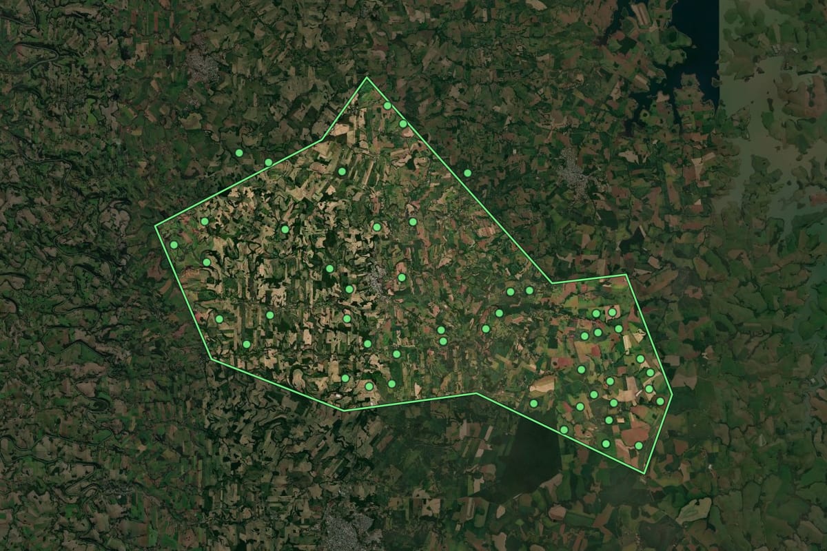Imagem de satélite de Rondinha (RS), com o contorno do município e a posição dos imóveis desta página.