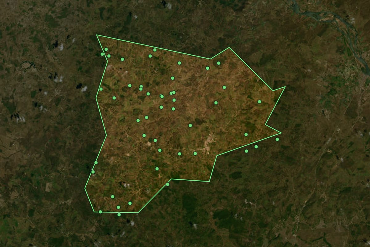 Imagem de satélite de Aquidabã (SE), com o contorno do município e a posição dos imóveis desta página.