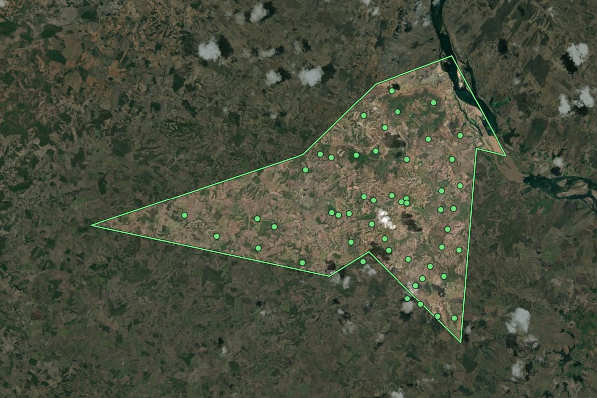 Imagem de satélite de Canhoba (SE), com o contorno do município e a posição dos imóveis desta página.