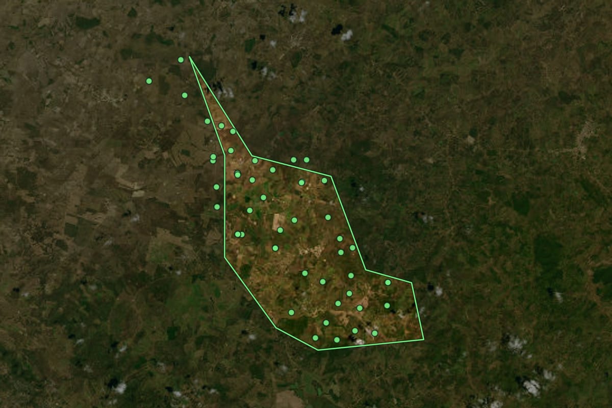 Imagem de satélite de Cumbe (SE), com o contorno do município e a posição dos imóveis desta página.