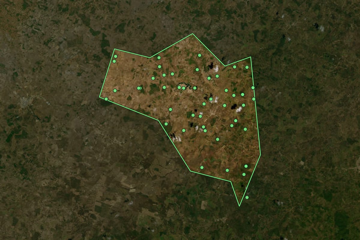 Imagem de satélite de Graccho Cardoso (SE), com o contorno do município e a posição dos imóveis desta página.