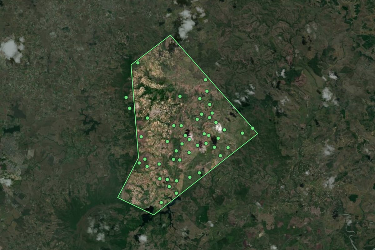 Imagem de satélite de Malhador (SE), com o contorno do município e a posição dos imóveis desta página.