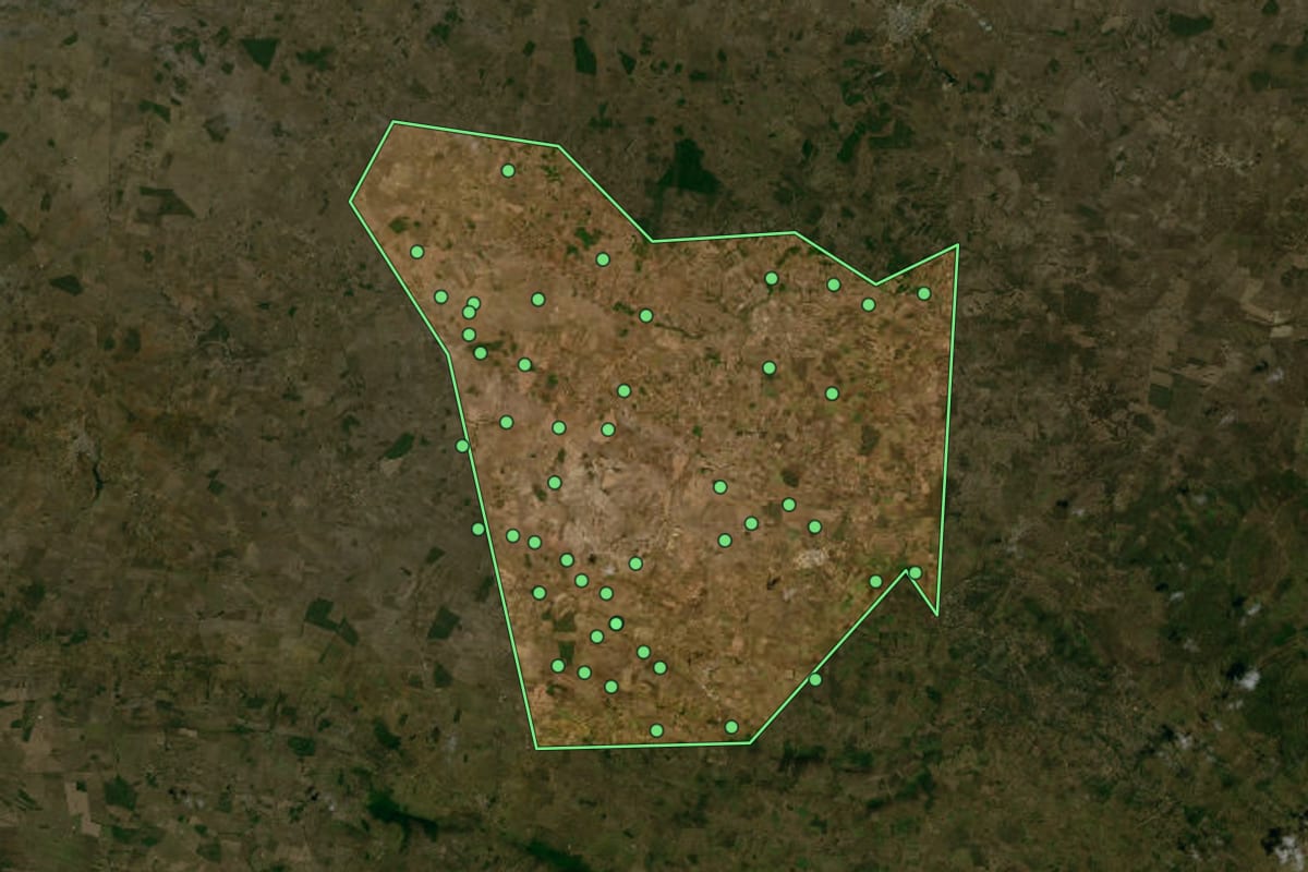 Imagem de satélite de Nossa Senhora Aparecida (SE), com o contorno do município e a posição dos imóveis desta página.