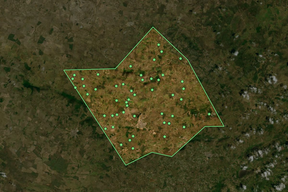 Imagem de satélite de Ribeirópolis (SE), com o contorno do município e a posição dos imóveis desta página.
