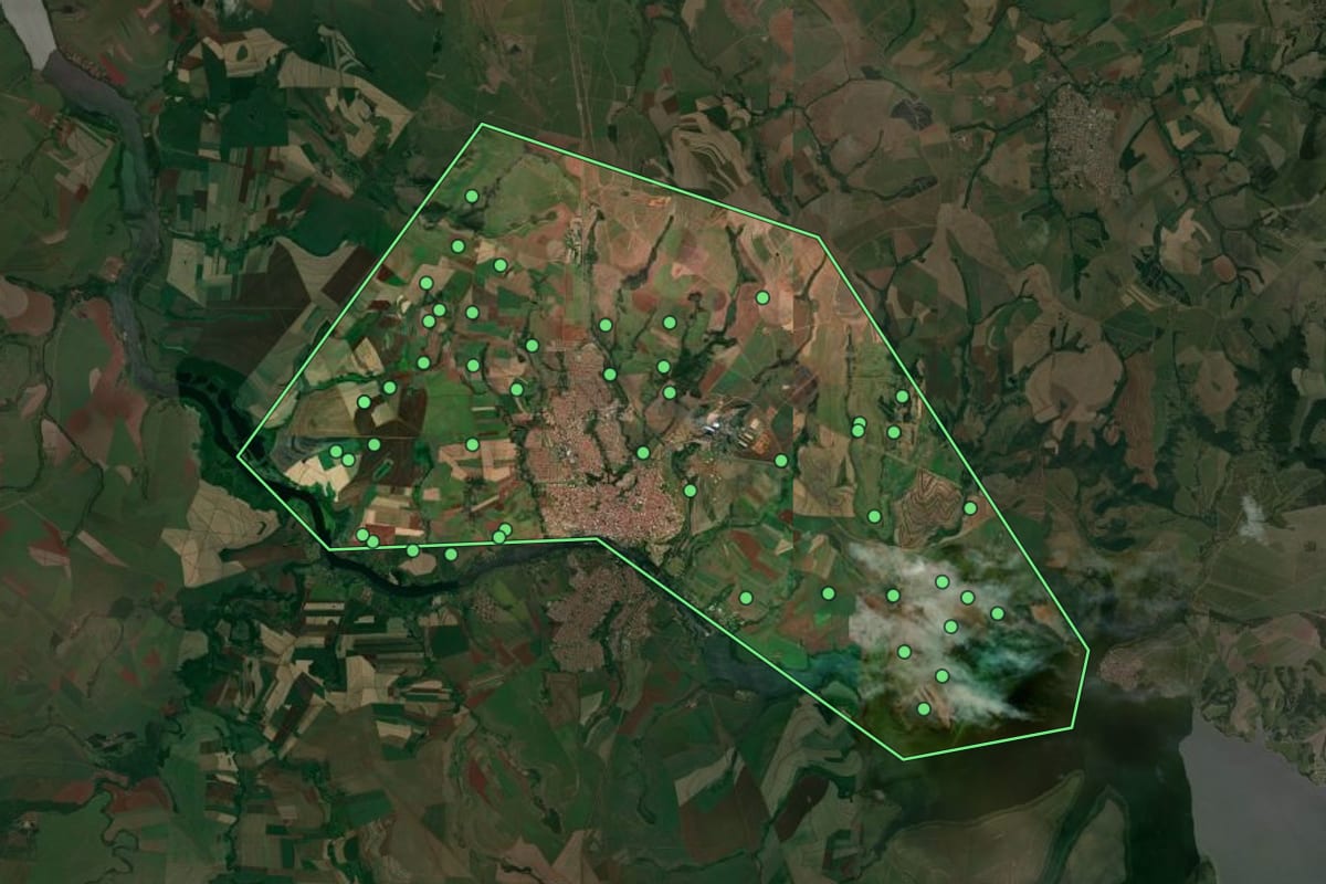 Imagem de satélite de Barra Bonita (SP), com o contorno do município e a posição dos imóveis desta página.
